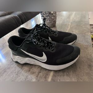 NIKE Renew Size 9 Men Running Shoes